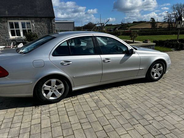 Mercedes-Benz E-Class Saloon, Diesel, 2005, Silver