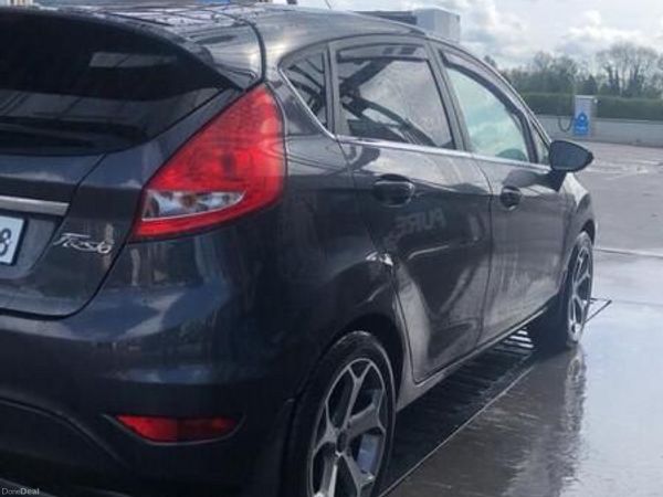 Ford Fiesta Hatchback, Diesel, 2009, Grey