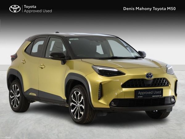 Toyota Yaris Cross SUV, Petrol Hybrid, 2022, Yellow
