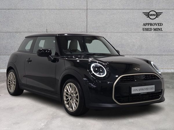Mini Cooper Hatchback, Petrol, 2025, Black