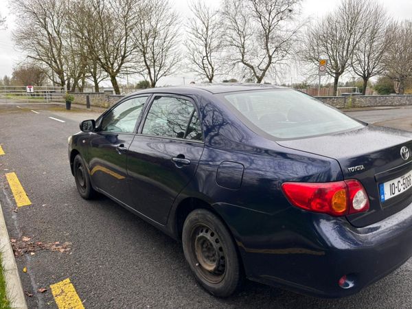 Toyota Corolla Saloon, Petrol, 2010, Blue