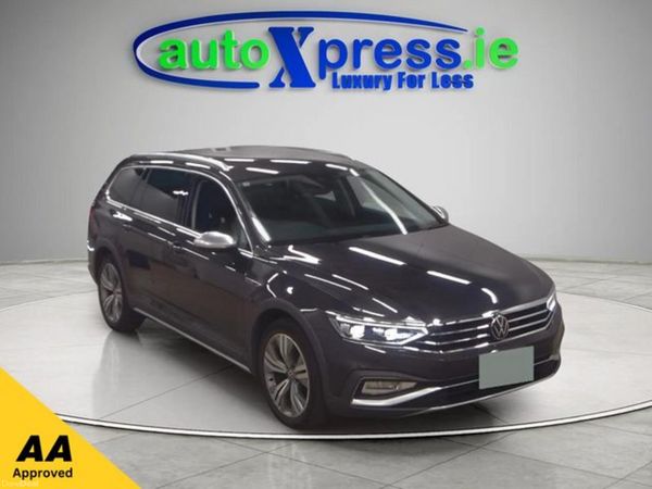 Volkswagen Passat Estate, Diesel, 2023, Grey