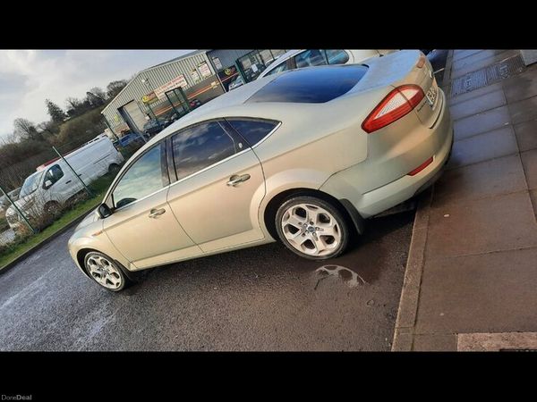 Ford Mondeo Saloon, Diesel, 2009, Silver