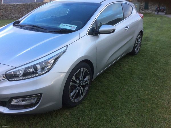 Kia Ceed Hatchback, Diesel, 2014, Silver