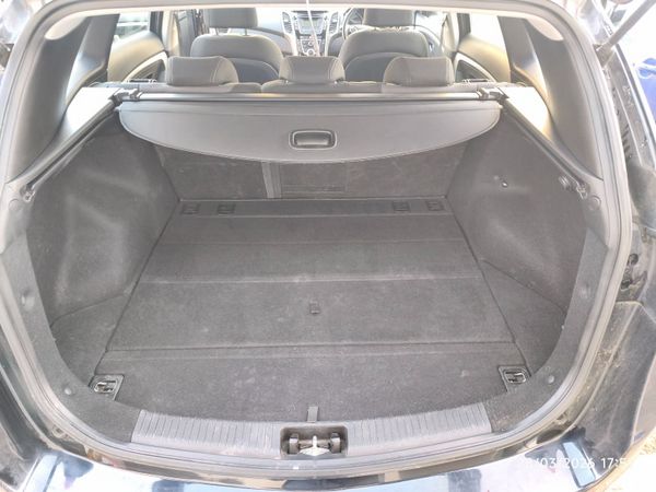 Hyundai i30 Estate/Jeep, Diesel, 2013, Black