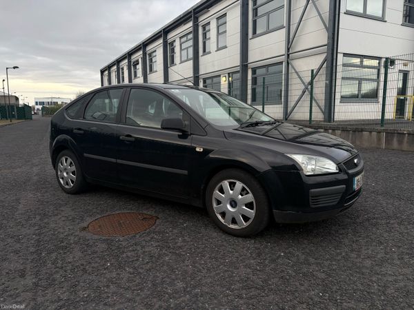 Ford Focus Hatchback, Petrol, 2005, Black