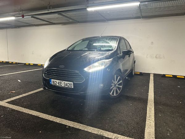 Ford Fiesta Hatchback, Petrol, 2016, Black