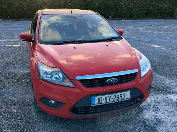 Ford Focus Hatchback, Diesel, 2010, Red