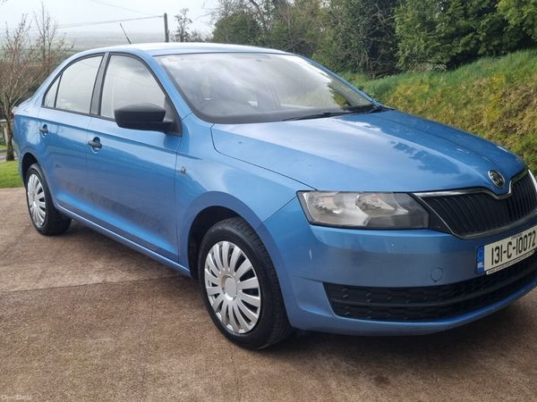 Skoda Rapid Hatchback, Petrol, 2013, Blue