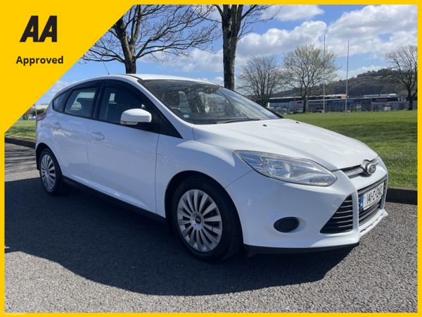 Ford Focus Hatchback, Diesel, 2014, White