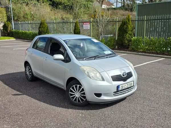 Toyota Yaris Hatchback, Petrol, 2008, Silver