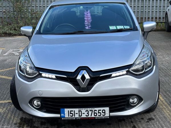 Renault Clio Hatchback, Petrol, 2015, Silver