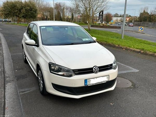 Volkswagen Polo Hatchback, Petrol, 2013, White