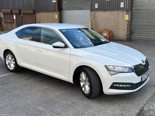Skoda Superb Saloon, Diesel, 2024, White