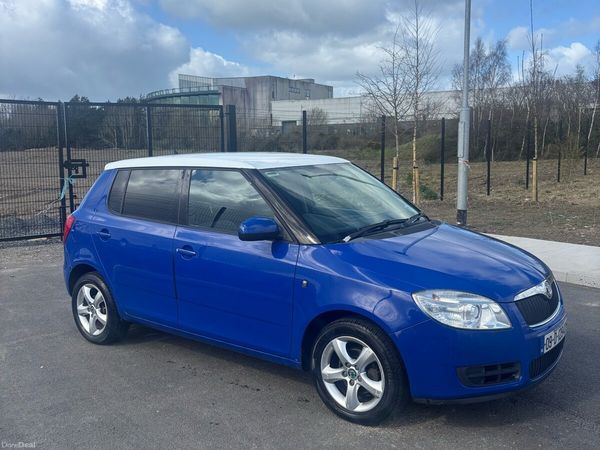 Skoda Fabia Hatchback, Petrol, 2009, Blue