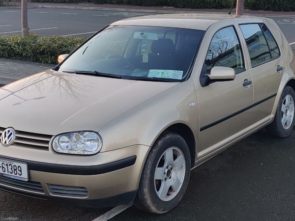 Volkswagen Golf Hatchback, Petrol, 2003, Gold