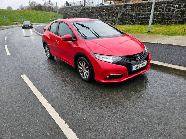 Honda Civic Hatchback, Petrol, 2015, Red