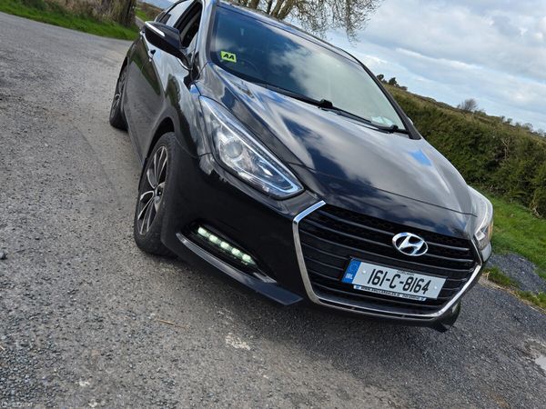Hyundai i40 Saloon, Diesel, 2016, Black