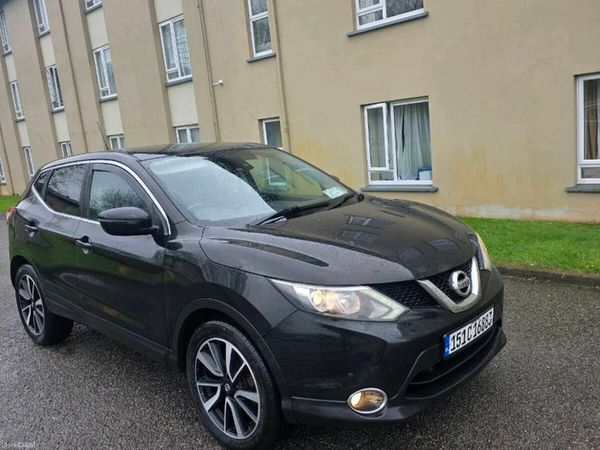 Nissan Qashqai Hatchback, Diesel, 2015, Black