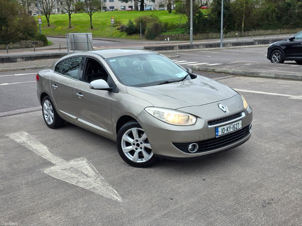 Renault Fluence Saloon, Diesel, 2010, Gold