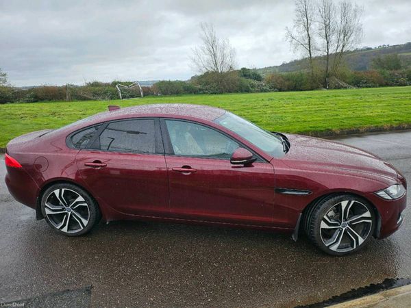 Jaguar XF Saloon, Diesel, 2015, Red