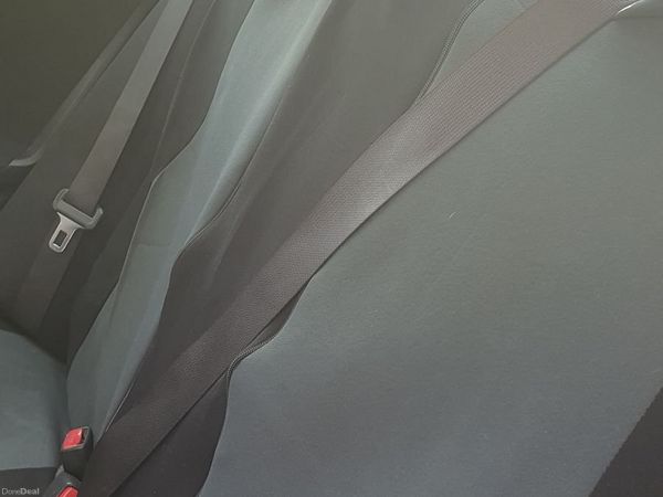 Toyota Corolla Saloon, Petrol, 2007, Silver