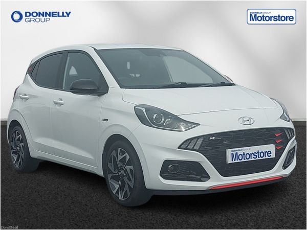 Hyundai i10 Hatchback, Petrol, 2021, White