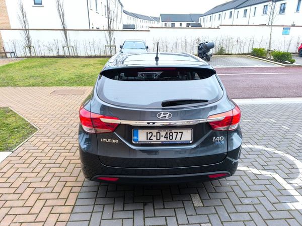 Hyundai i40 Estate/Jeep, Diesel, 2012, Grey