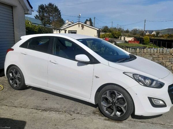Hyundai i30 Hatchback, Diesel, 2016, White