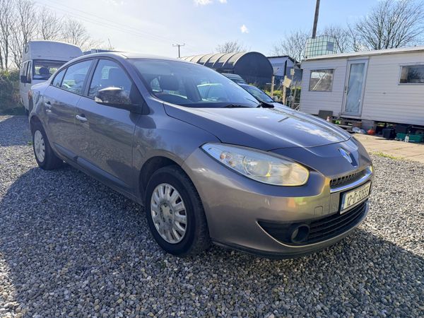 Renault Fluence Saloon, Diesel, 2012, Grey