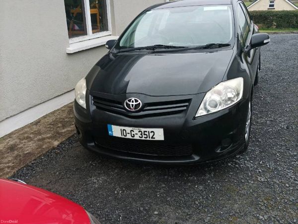 Toyota Auris Hatchback, Diesel, 2010, Black