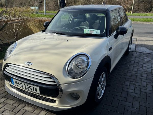 Mini Unknown Estate/Jeep, Petrol, 2015, White