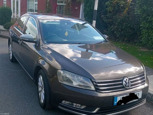 Volkswagen Passat Saloon, Diesel, 2012, Brown