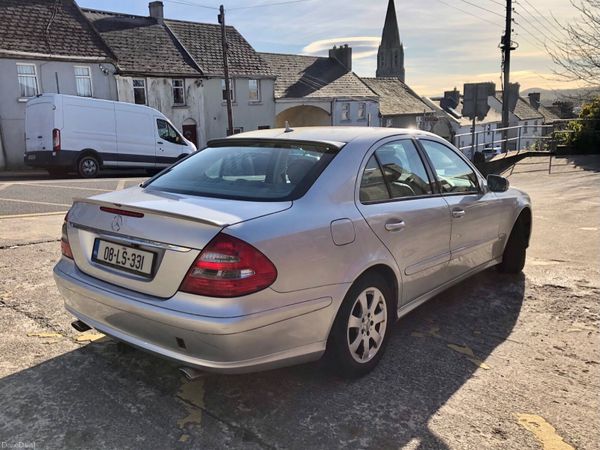Mercedes-Benz E-Class Saloon, Petrol, 2008, Silver