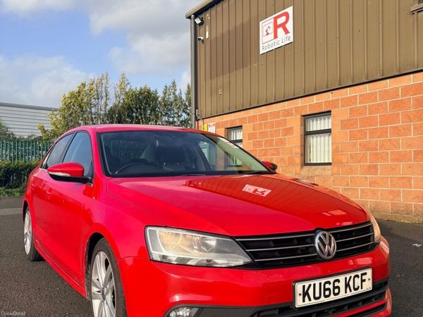 Volkswagen Jetta Saloon, Diesel, 2016, Red