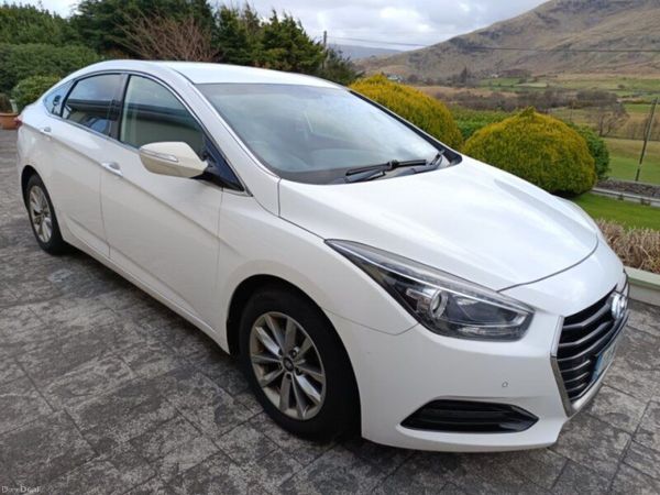 Hyundai i40 Saloon, Diesel, 2017, White