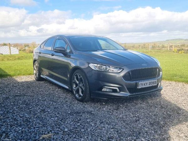 Ford Mondeo Hatchback, Diesel, 2017, Grey