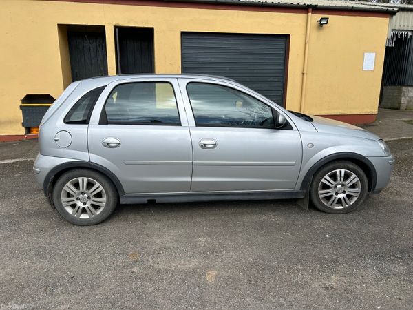 Opel Corsa Hatchback, Petrol, 2006, Silver