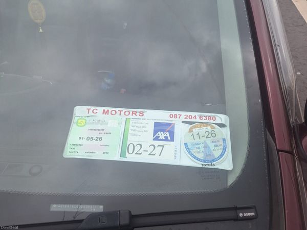 Toyota Avensis Saloon, Diesel, 2013, Red