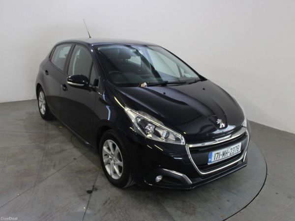 Peugeot 208 Hatchback, Petrol, 2017, Blue