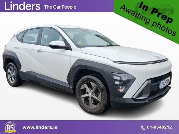 Hyundai KONA MPV, Petrol, 2024, White
