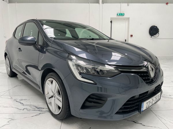 Renault Clio Hatchback, Petrol, 2022, Grey