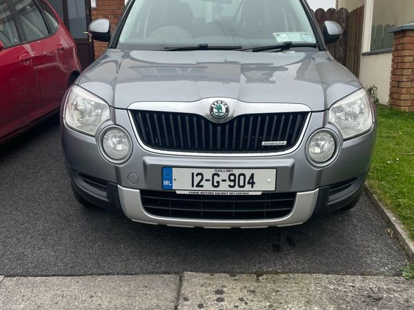 Skoda Yeti SUV, Diesel, 2012, Grey