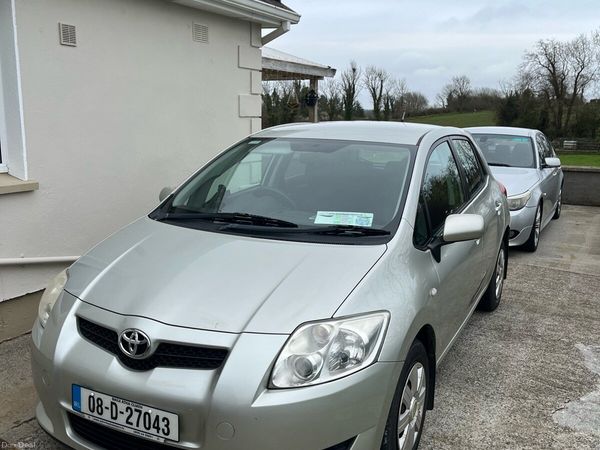 Toyota Auris Hatchback, Petrol, 2008, Silver
