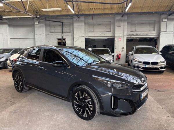 Kia XCeed Hatchback, Petrol Plug-in Hybrid, 2023, Grey
