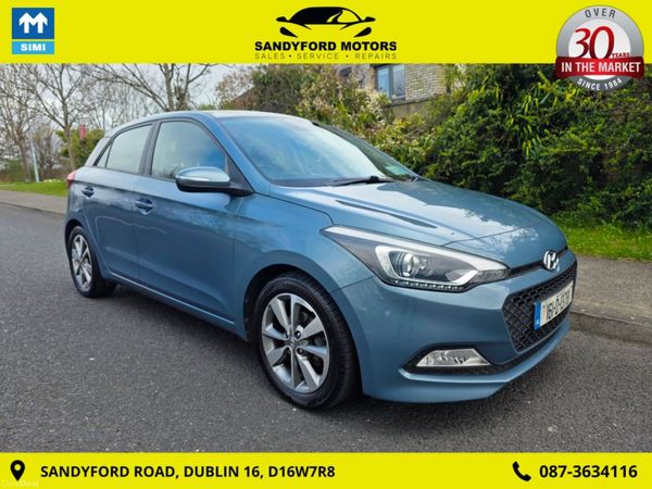 Hyundai i20 Hatchback, Petrol, 2016, Blue