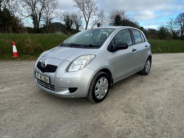 Toyota Yaris Hatchback, Petrol, 2007, Silver