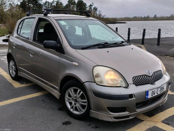 Toyota Yaris Hatchback, Petrol, 2004, Grey