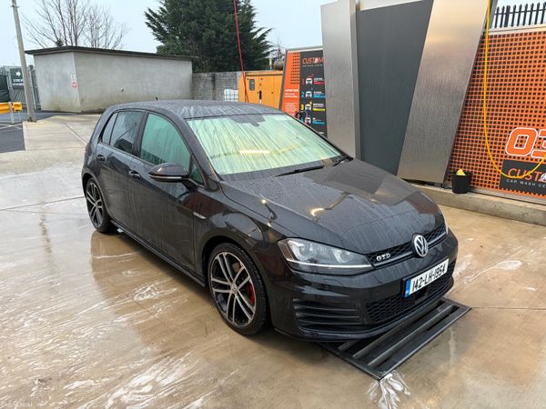 Volkswagen Golf Hatchback, Diesel, 2014, Black