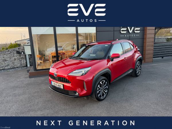 Toyota Yaris Cross Hatchback, Petrol Hybrid, 2023, Red